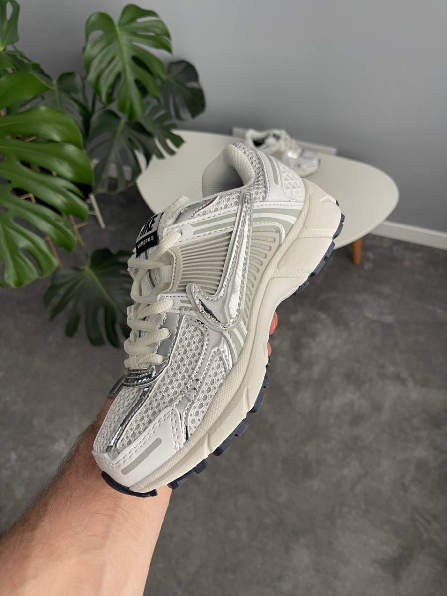 Кросівки Nike Air Zoom Vomero 5 Photon Dust