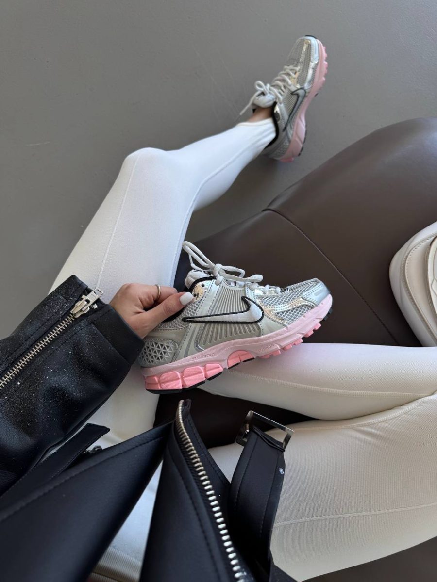 Кросівки Nike Air Zoom Vomero 5 Pink Foam