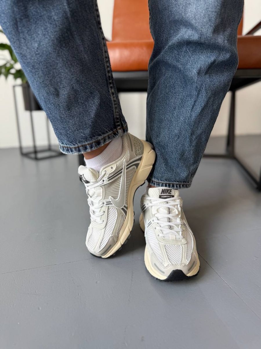 Кросівки Nike Air Zoom Vomero 5 Platinum Tint