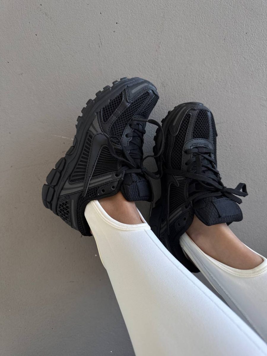 Кроссовки Nike Air Zoom Vomero 5 Triple Black