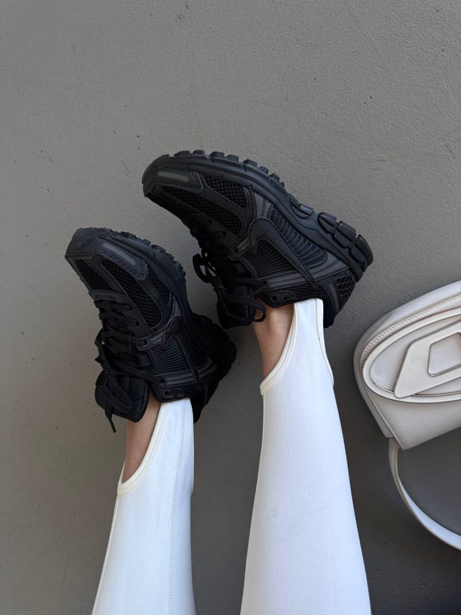 Кроссовки Nike Air Zoom Vomero 5 Triple Black