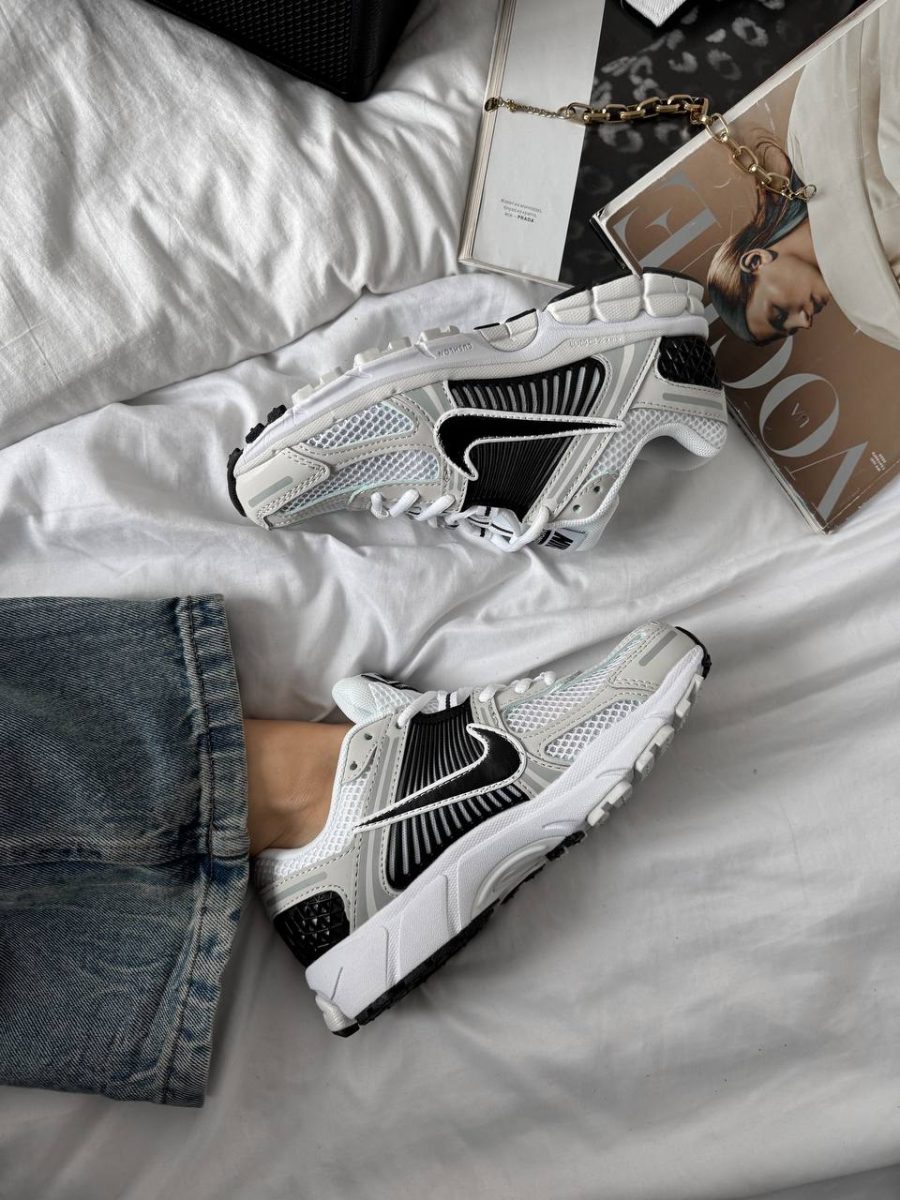 Кросівки Nike Air Zoom Vomero 5 White Black