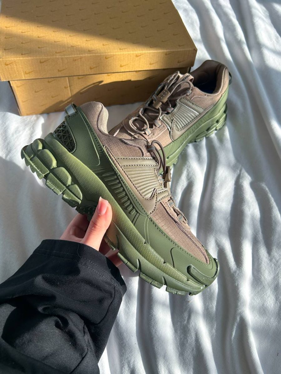 Кросівки Nike Air Zoom Vomero Roam Mink Brown Medium Olive