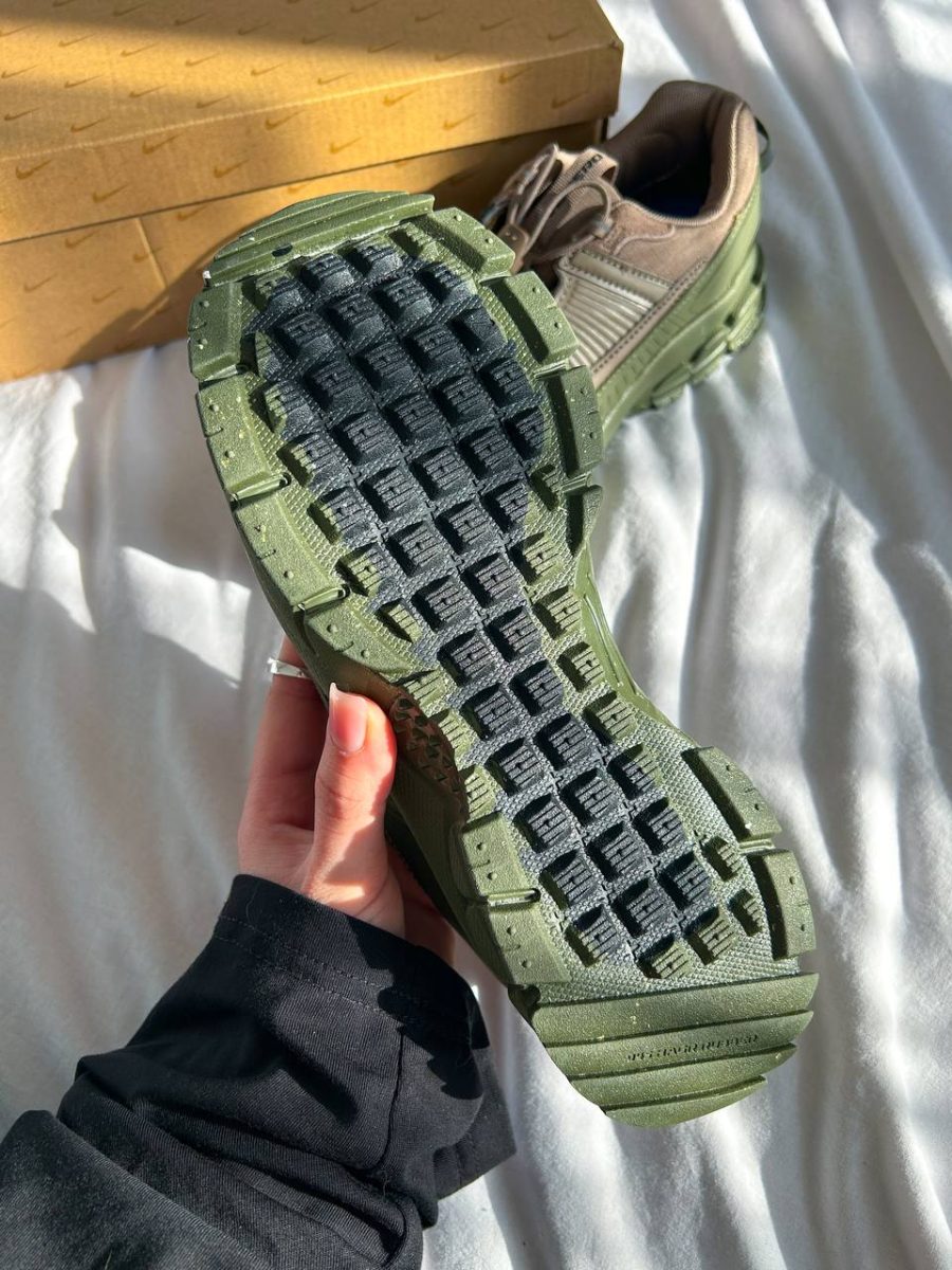 Кросівки Nike Air Zoom Vomero Roam Mink Brown Medium Olive