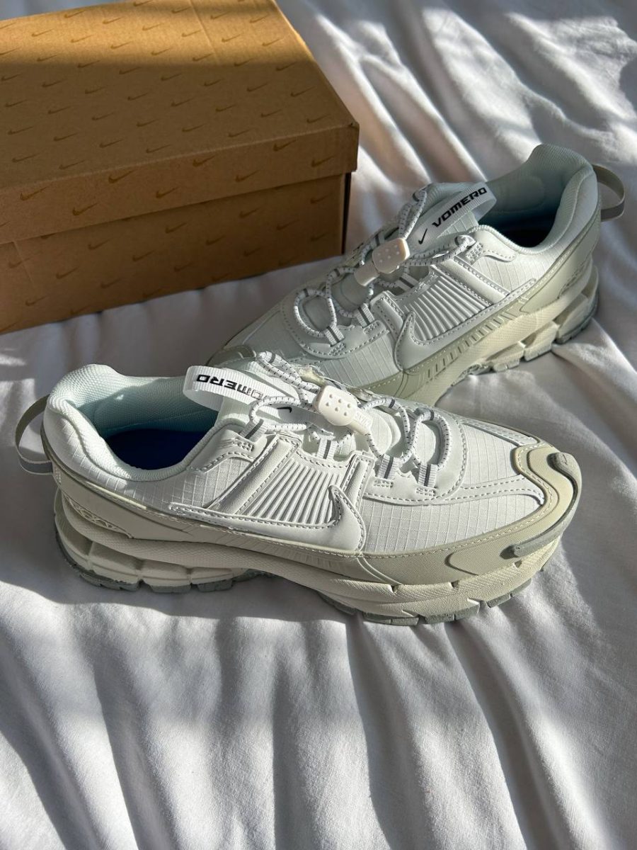Кросівки Nike Air Zoom Vomero Roam Summit White