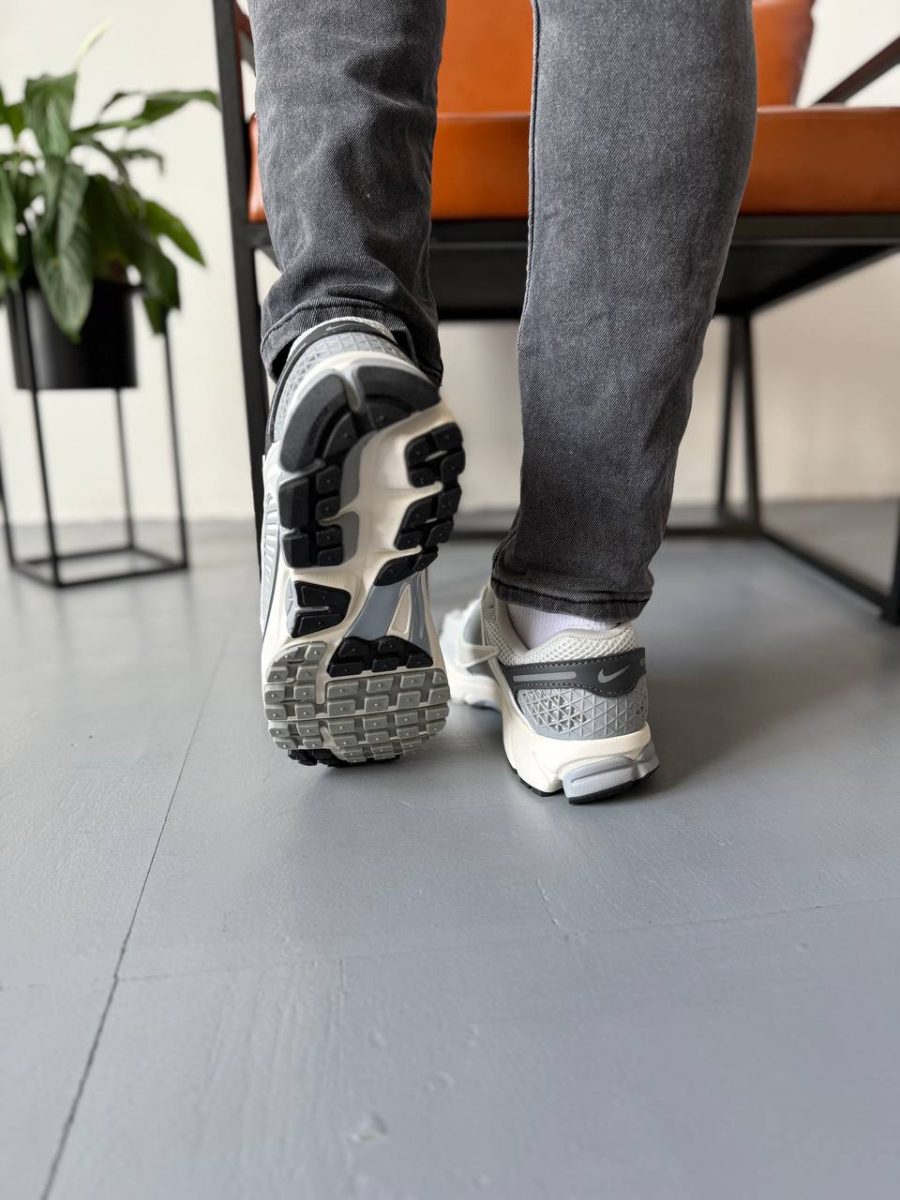 Кросівки Nike Zoom Vomero 5 Wolf Grey Cool Grey