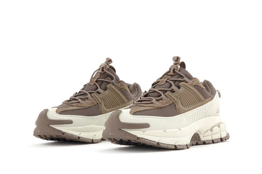 Кросівки Nike Zoom Vomero Roam Mink Brown