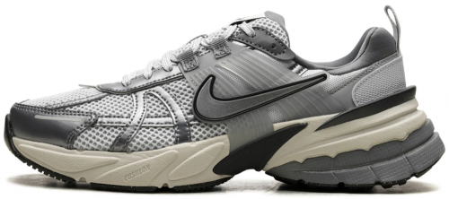 Кросівки Nike V2K Run Pure Platinum Wolf Grey