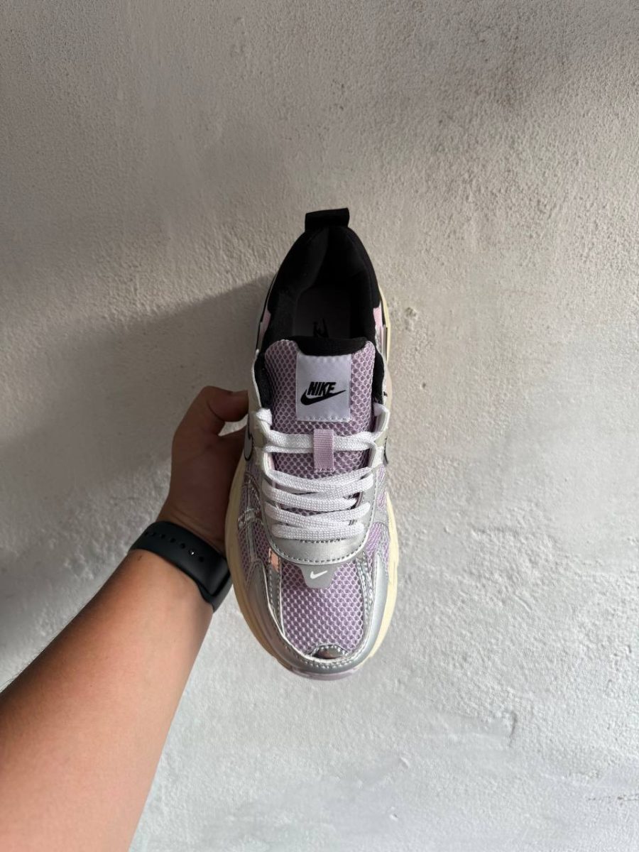 Кросівки Nike V2K Run Doll Barely Grape