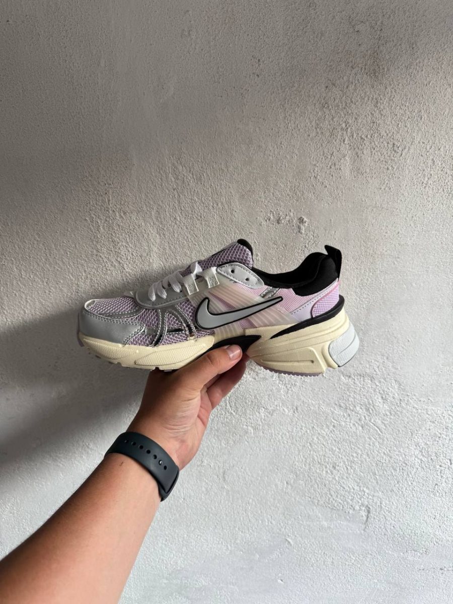 Кросівки Nike V2K Run Doll Barely Grape