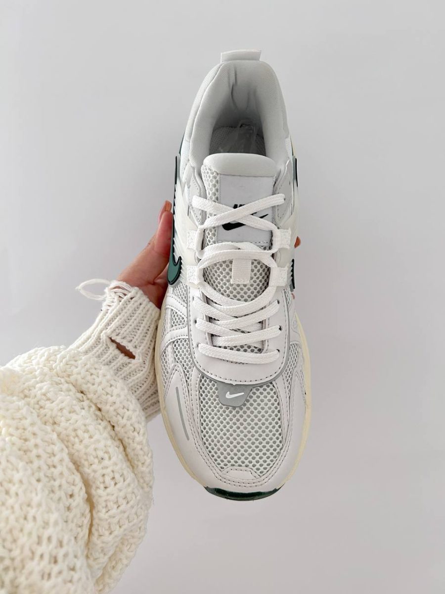 Кросівки Nike V2K Run Fir