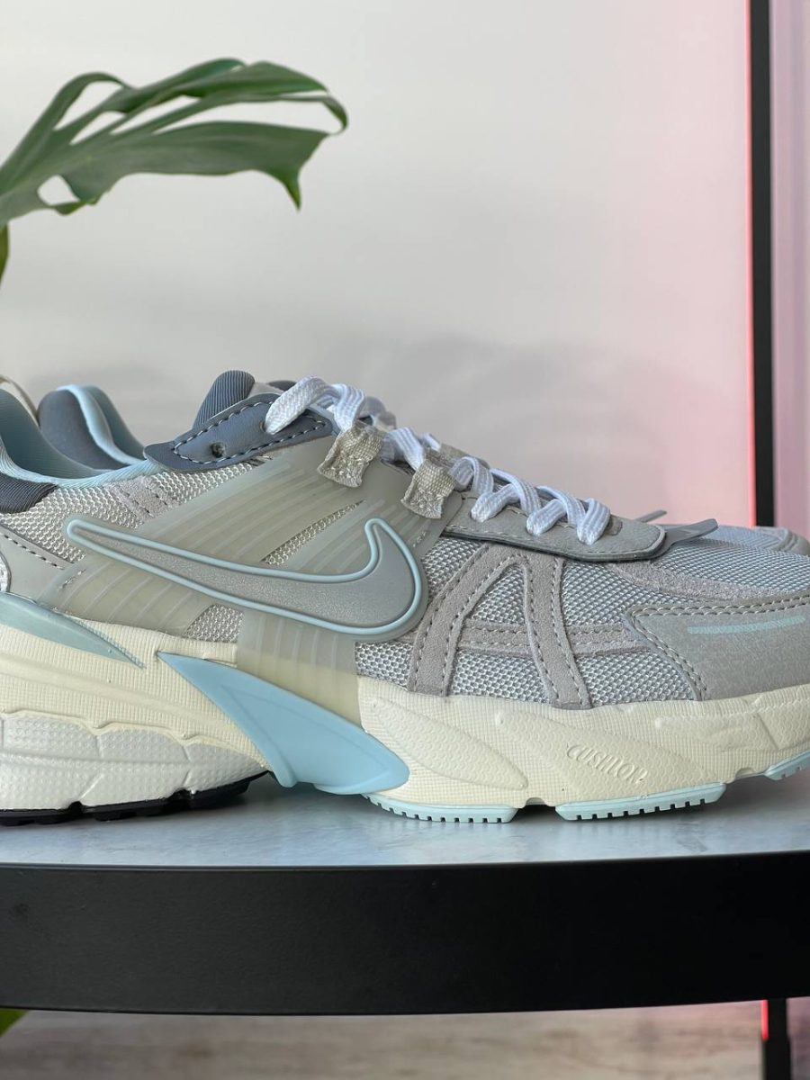 Кросівки Nike V2K Run Light Bone Iron Ore