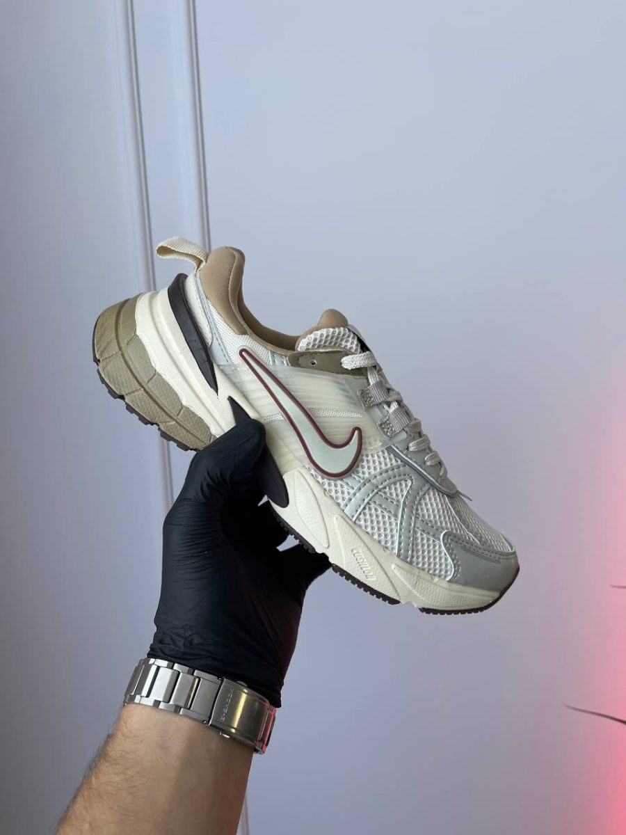 Кроссовки Nike V2K Run Light Orewood Brown