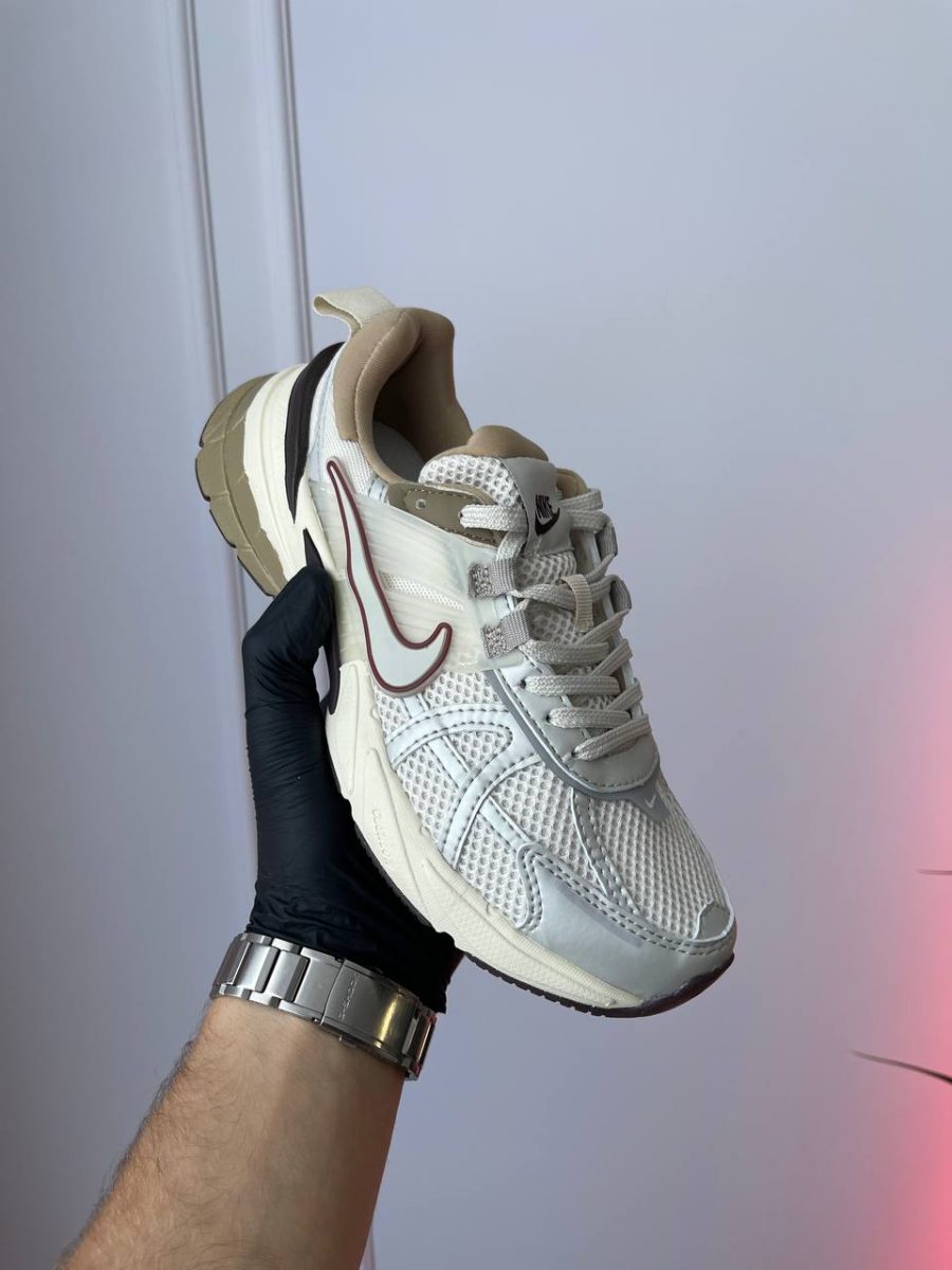 Кроссовки Nike V2K Run Light Orewood Brown