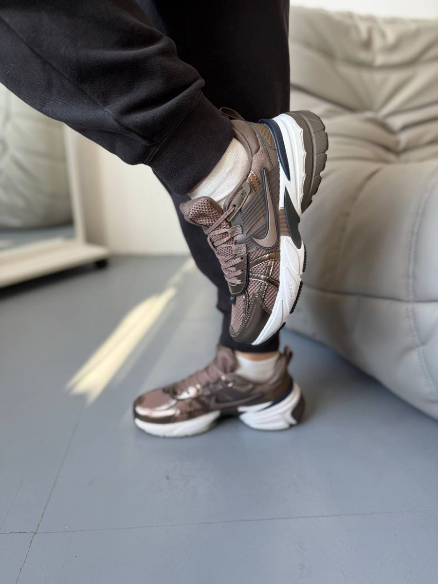 Кросівки Nike V2K Run Mink Brown