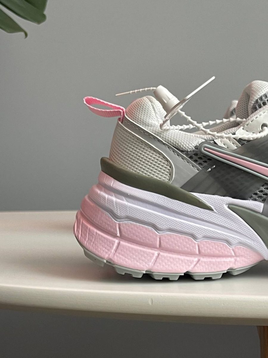 Кроссовки Nike V2K Run Pink Foam