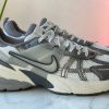 Кроссовки Nike V2K Run Pure Platinum Wolf Grey