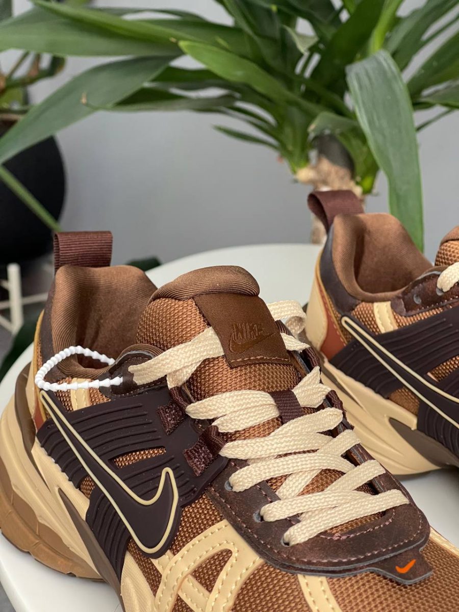 Кроссовки Nike V2k Run Light British Tan
