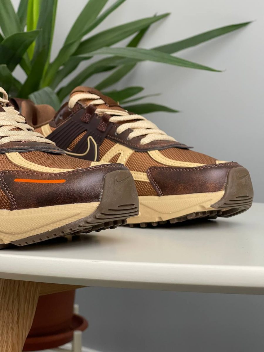 Кроссовки Nike V2k Run Light British Tan