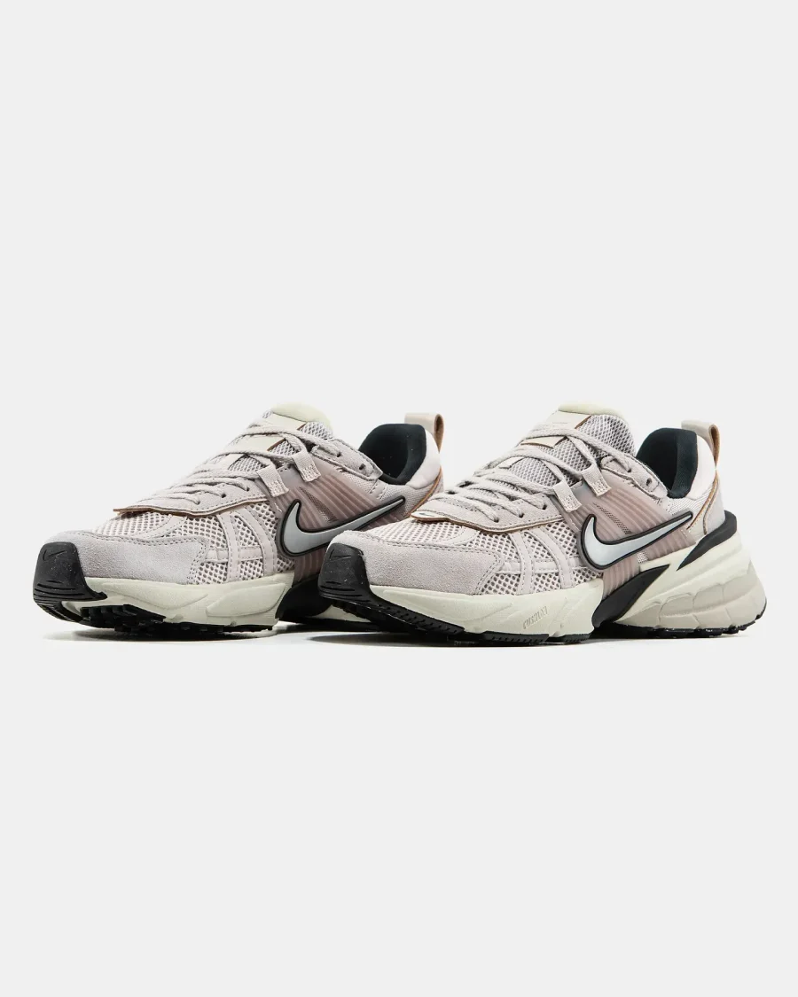 Кроссовки Nike V2K Run Pure Platinum Chrome
